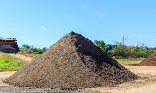 Black Dirt Delivery in Zionsville