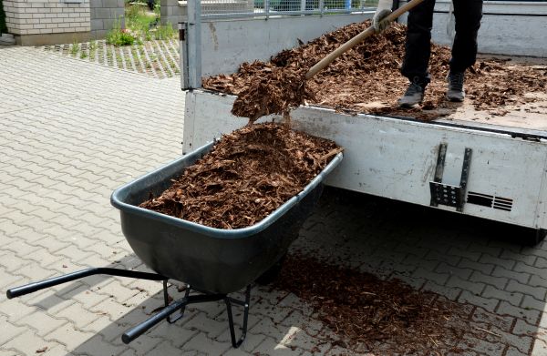 Bulk Mulch Delivery in Zionsville