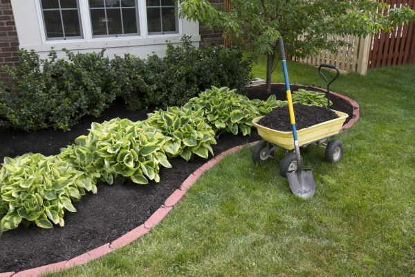 Landscape Mulching in Zionsville