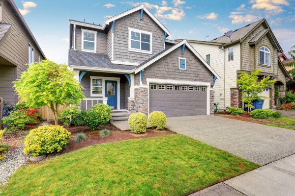 Curb Appeal Landscaping in Zionsville