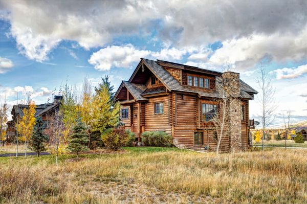 Cabin Landscaping in Zionsville